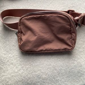 Light brown tan belt bag for all your daily essentials!